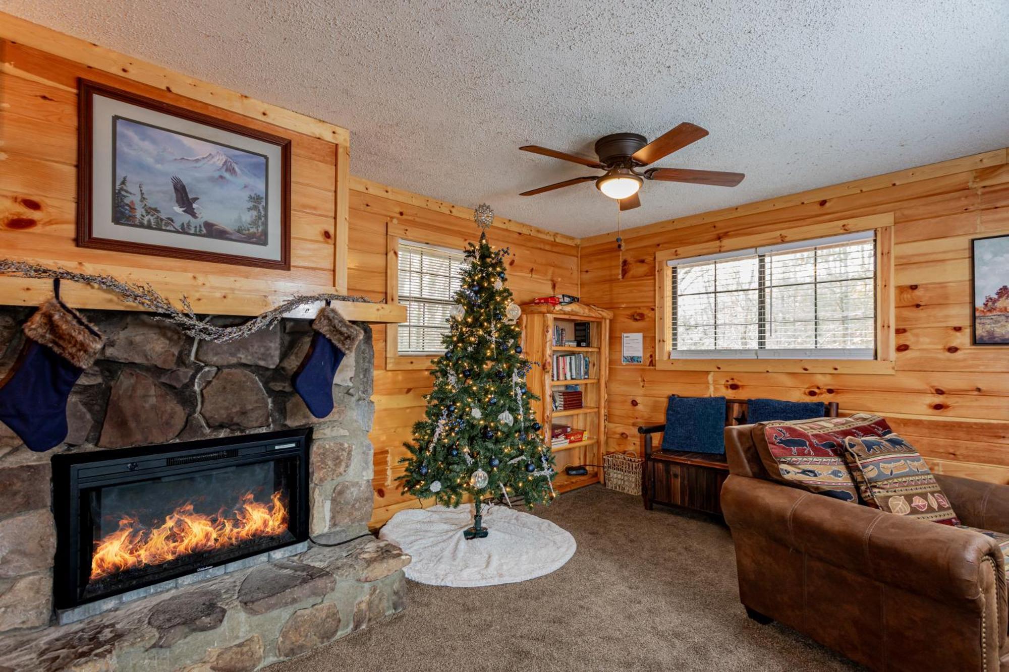 The Eagle'S Nest Mountain Cabin Gatlinburg Exterior photo